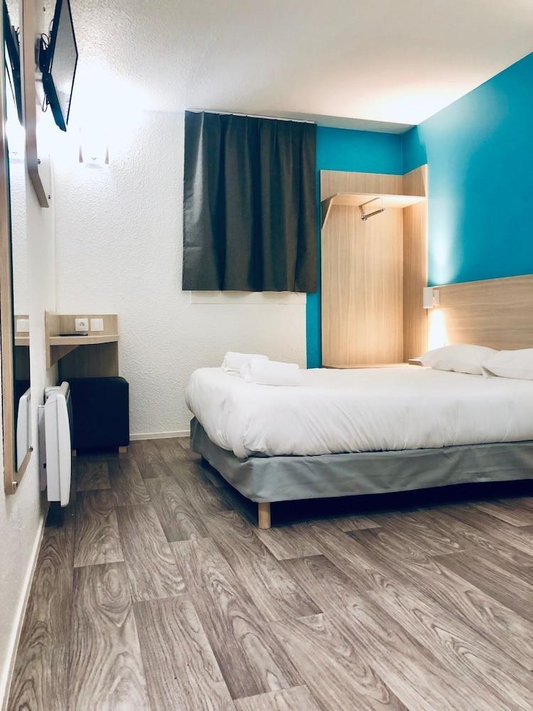Hotel Du Stade Ex Kyriad Direct Lille Est Stade Pierre Mauroy วีเนิฟดัสก์ ภายนอก รูปภาพ