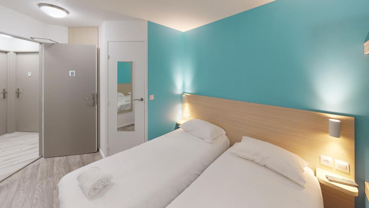 Hotel Du Stade Ex Kyriad Direct Lille Est Stade Pierre Mauroy วีเนิฟดัสก์ ภายนอก รูปภาพ