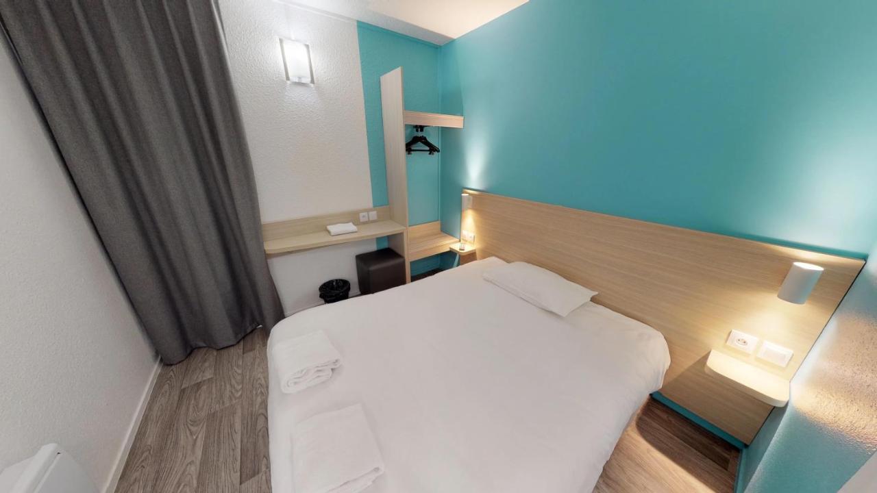 Hotel Du Stade Ex Kyriad Direct Lille Est Stade Pierre Mauroy วีเนิฟดัสก์ ภายนอก รูปภาพ